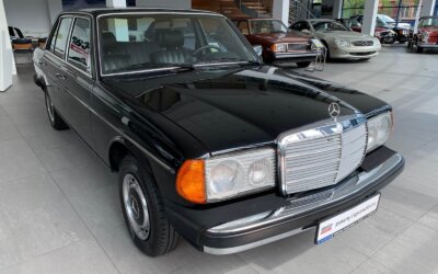 Mercedes-Benz 240D W123 1981