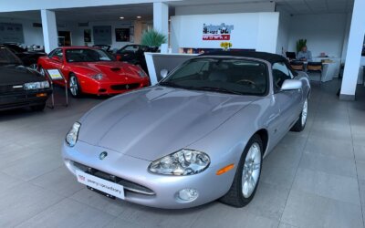 Zabezpieczone: Jaguar XK8 2002