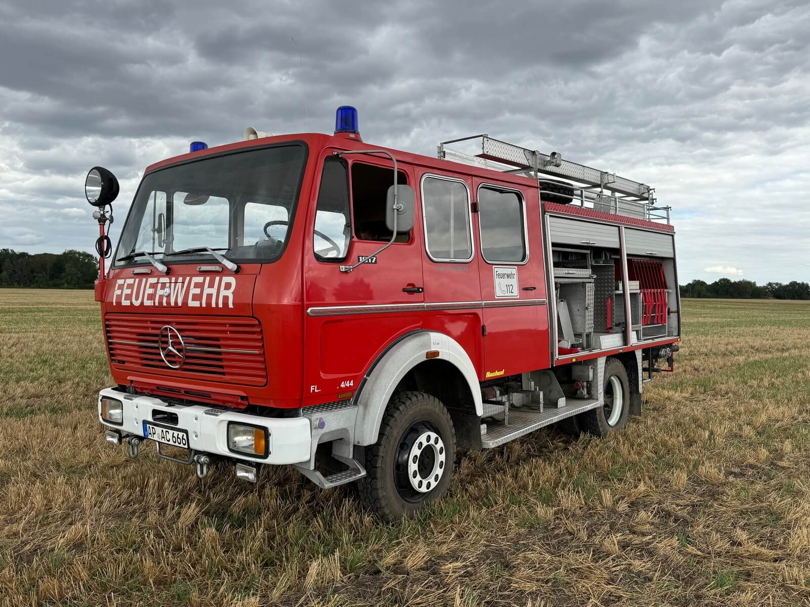 Mercedes-Benz 1017 AF 4x4