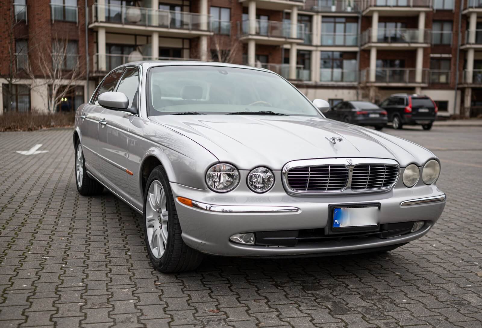 Jaguar XJ8 L