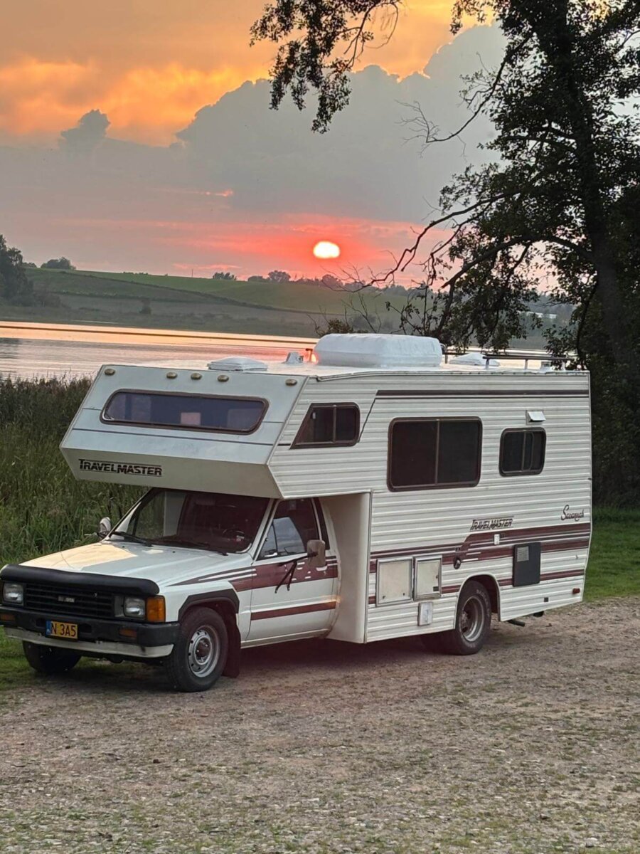Toyota Camper Travel Master