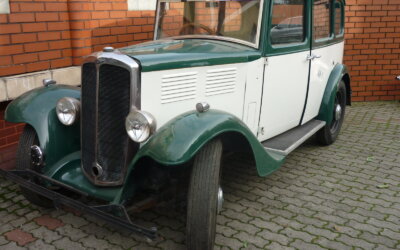 Standard Saloon 1933